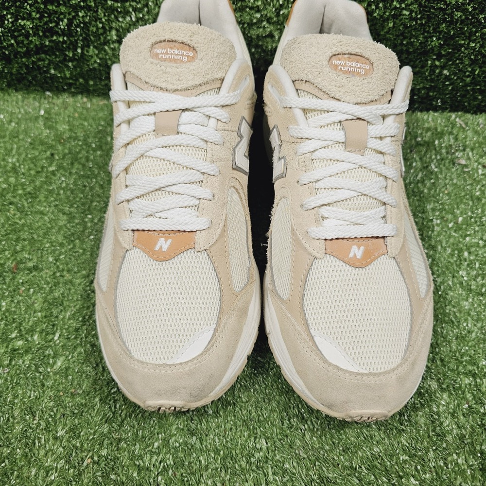 New Balance 2002R Sandstone Athletic Comfort Sneakers Mens Size 9 D - Picture 2 of 11
